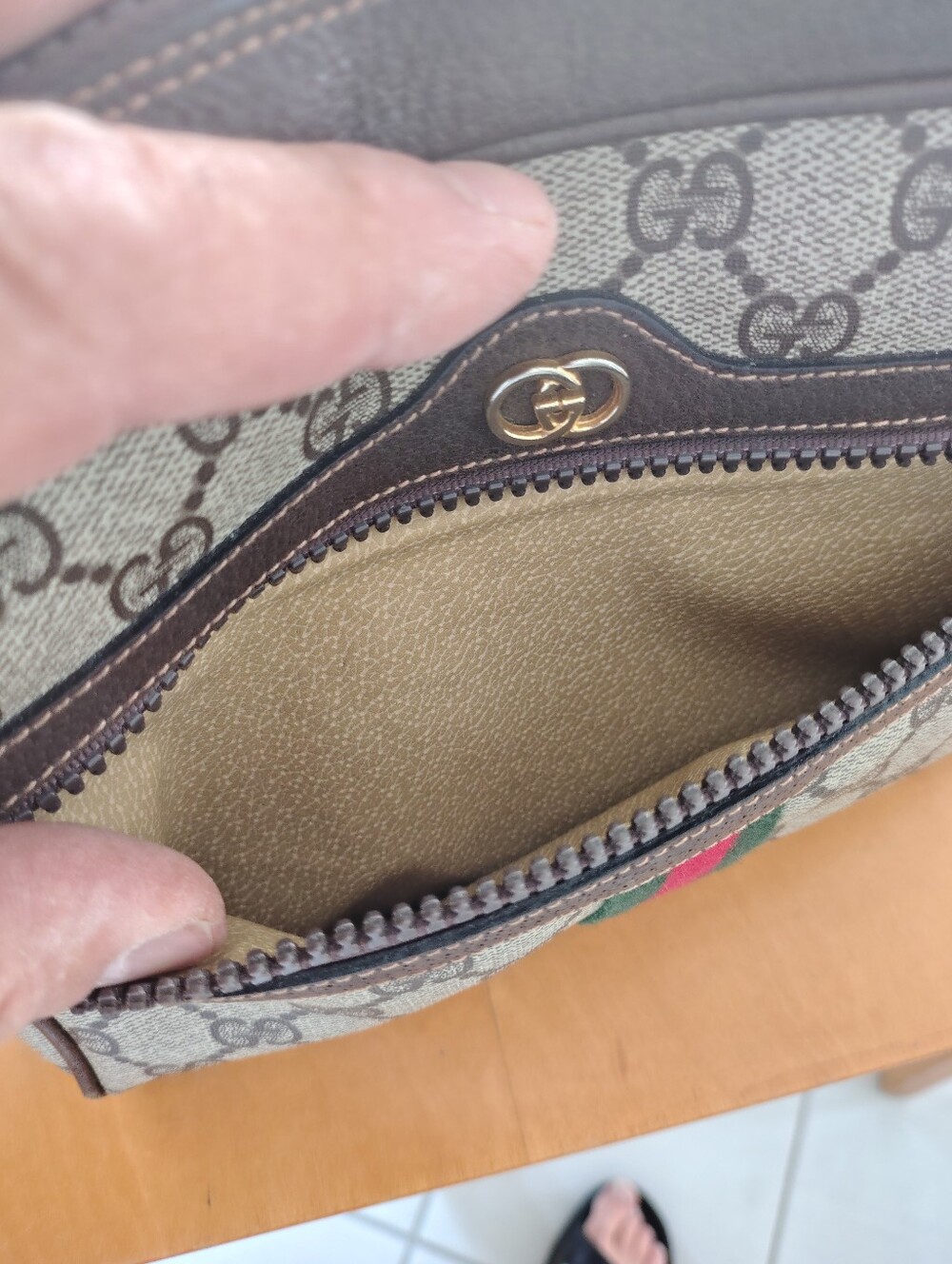 Vintage Gucci Parfums GG Monogram Crossbody Bag with Red and Green Web - Picture 10 of 16